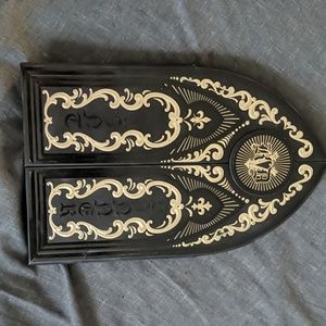 Kat Von D Saint and Sinner Palette